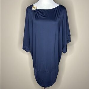 Michael Kors short sleeve stretchy blouse navy blue size M/L.